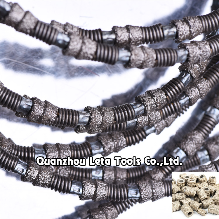 Diamond wire saw with vacuum brazed diamond beads for marble quarry cutting